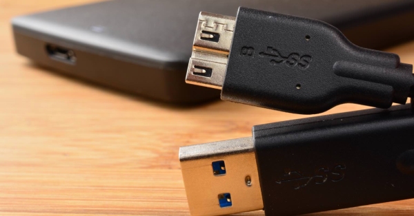 Dây nối bị lỏng hoặc hoặc là nguyên nhân khiến MacBook không nhận ổ cứng ngoài